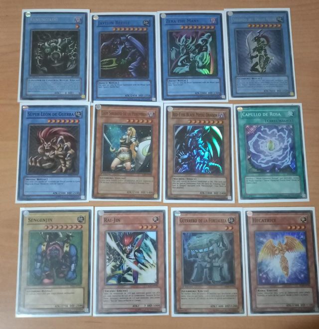 320 cartas yugioh 2007-2012
320 cartas yugioh 2007