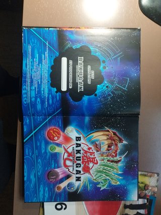El gran libro Bakugan de Cartoon Network