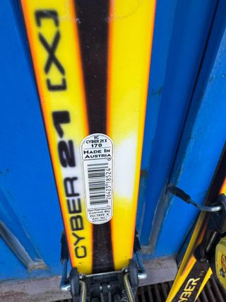 sci HEAD cyber 14 lun 170cm con attacchi Marker