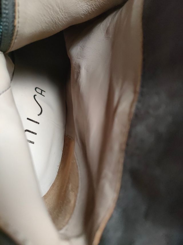 Botines nuevos grises Unisa 38