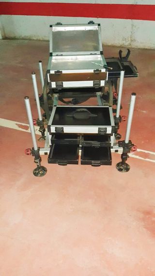 Se vende panier de pesca daiwa