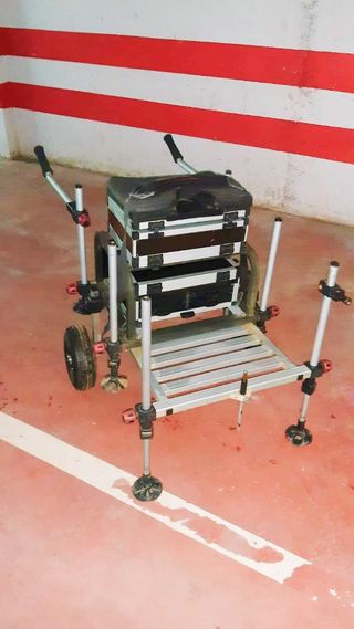 Se vende panier de pesca daiwa