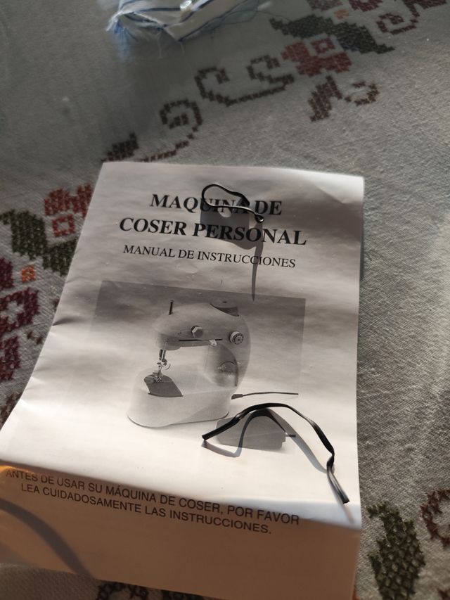 Mini maquina coser Jocca