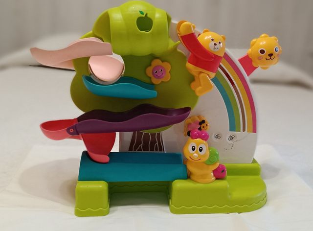 PISTA DE BOLAS Y COCHE