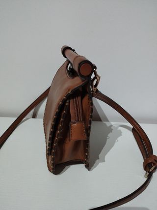 Bolso bandolera pequeña marrón
