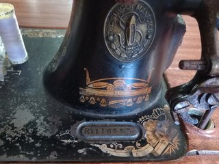 Maquina de cocer vintage