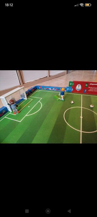Futbolín Playmobil 