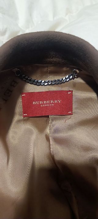Abrigo Burberry marrón