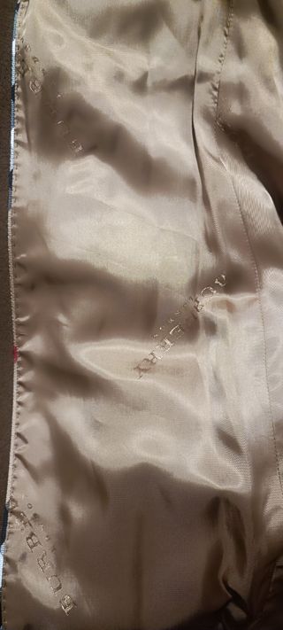 Abrigo Burberry marrón