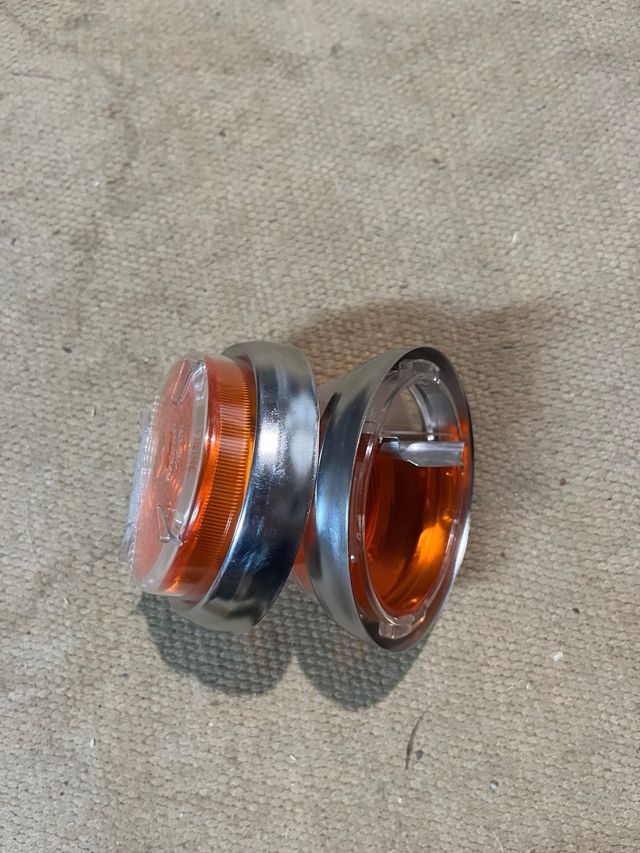 Pareja tulipas kinby jeep willys comando