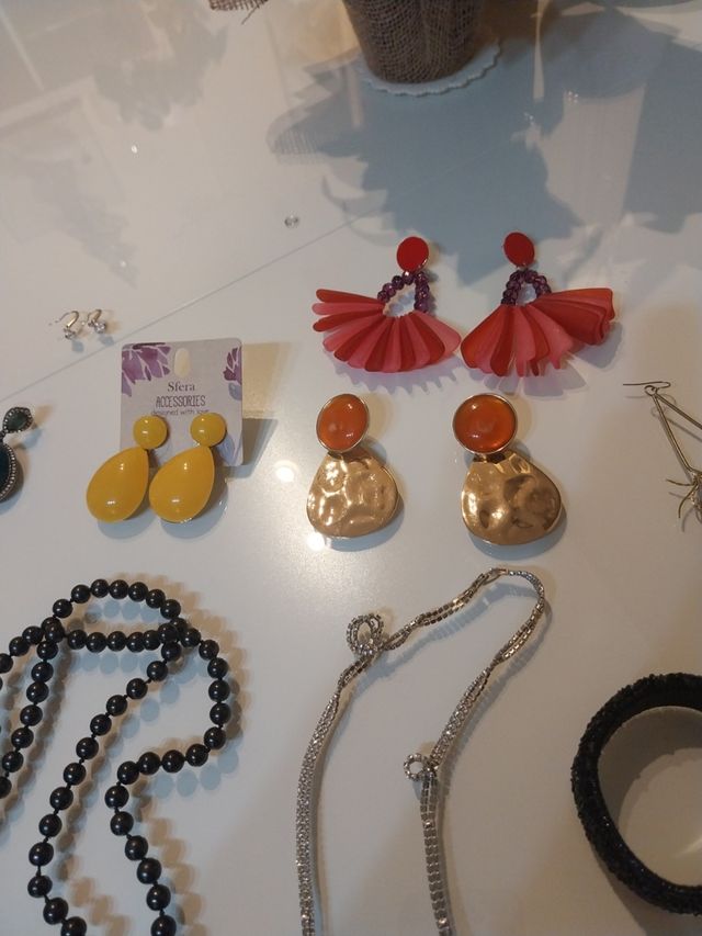 Lote collares pendientes y pulseras
