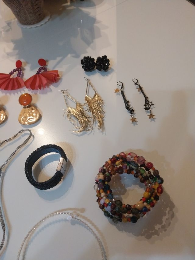 Lote collares pendientes y pulseras