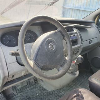 Opel Vivaro 2005