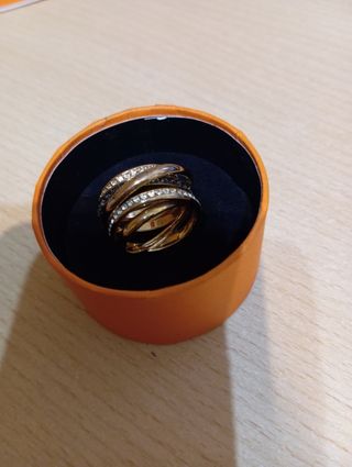 Anillo Swarovski entrelazado 