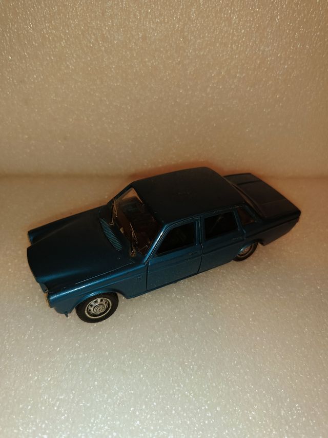 Volvo 164E Polistil 1:25