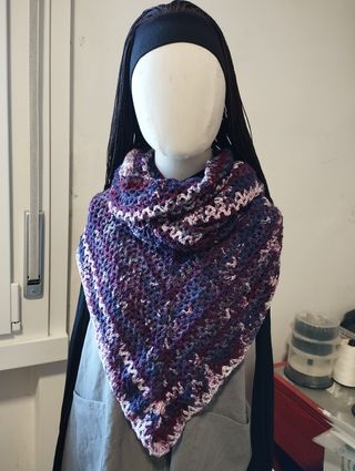 Sciarpa a V fatta a mano