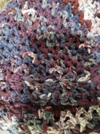 Sciarpa a V fatta a mano