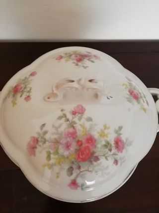 Sopera de porcelana finales siglo XIX
