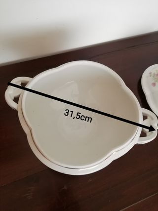 Sopera de porcelana finales siglo XIX