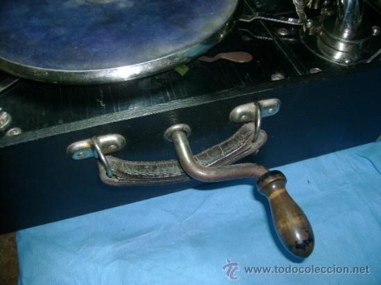 ANTIGUA GRAMOLA MARCA POLIDOR ELECTRIX