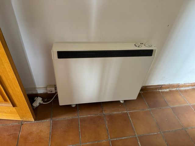 2 Estufas electrica ceramica ACUMULADOR ELECTRICO