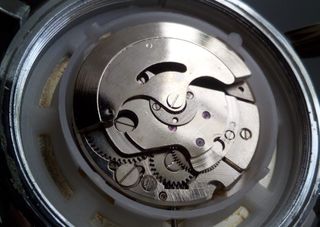 Antiguo reloj automático caballero