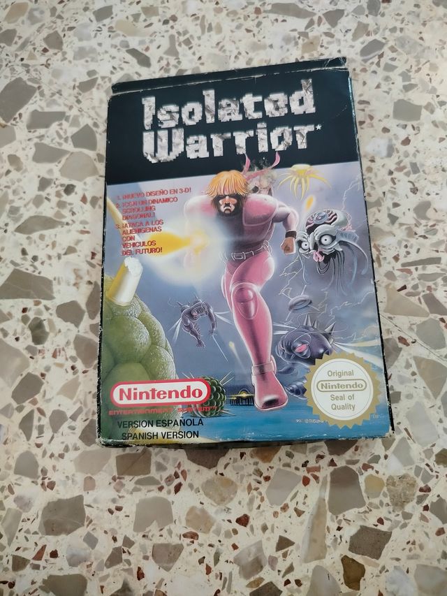 Isolated Warrior videojuego Nintendo con caja