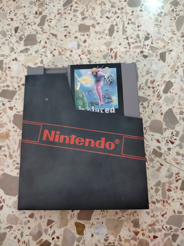 Isolated Warrior videojuego Nintendo con caja