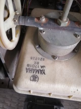 Yamaha vibrator altavoces Leslie precio unidad