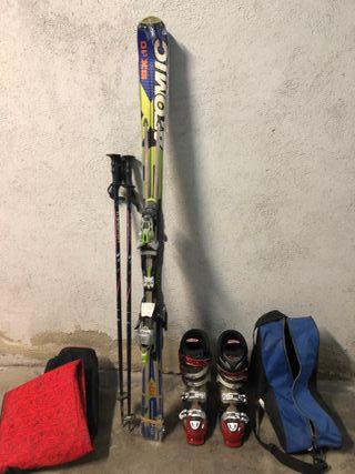 Juego de palos, skis y botas Atomic