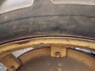 Rueda John Deere 