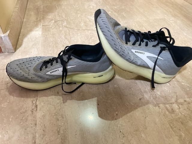 Brooks Hyperion Tempo T45