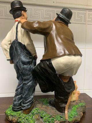 FIGURAS EL GORDO Y EL FLACO de paseo
