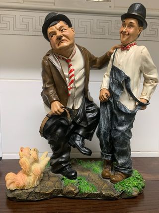 FIGURAS EL GORDO Y EL FLACO de paseo