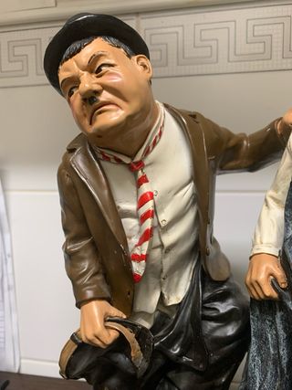 FIGURAS EL GORDO Y EL FLACO de paseo