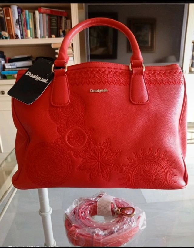 Precioso bolso de Desigual
