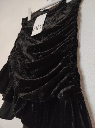 Falda terciopelo Zara