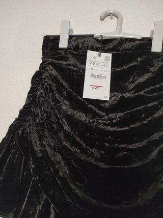 Falda terciopelo Zara