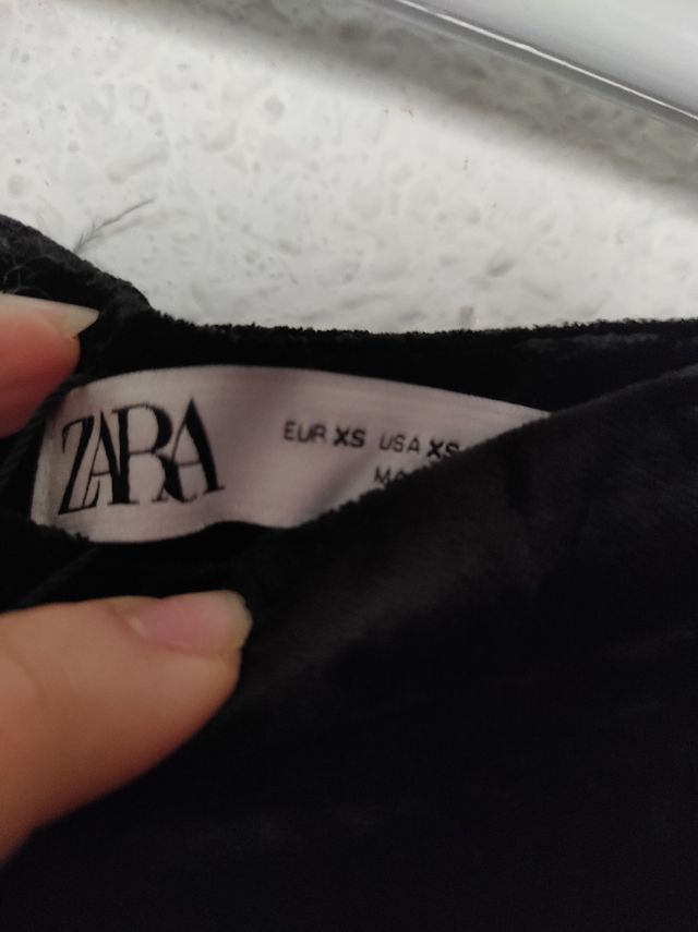 Falda terciopelo Zara