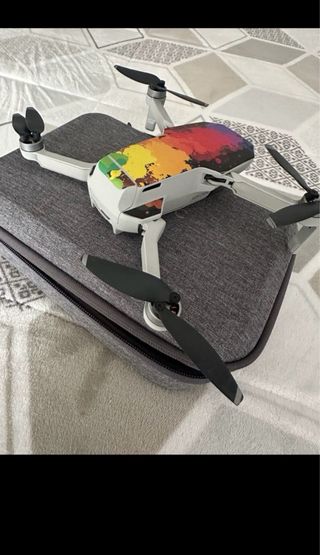 Dji mavic mini.