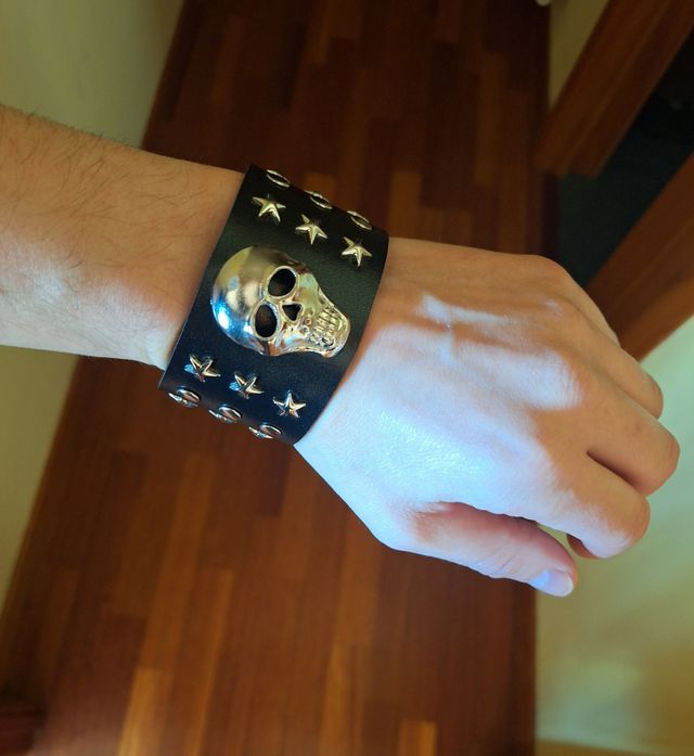 - Muñequera calavera