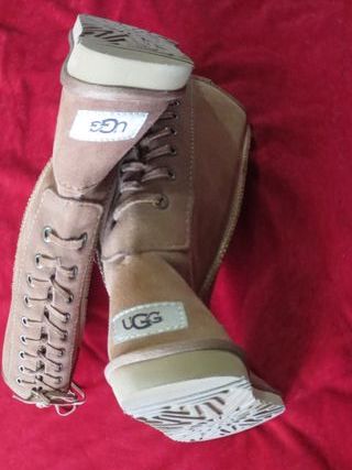 UGG