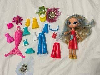 Muñeca sirena con accesorios