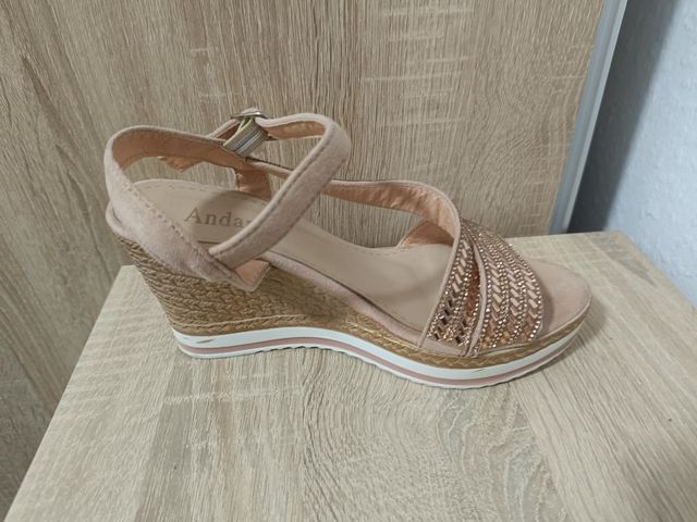 Sandalias cuña rosa 36
