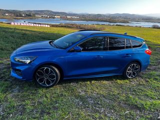 Ford Focus ST Line Ecoboost