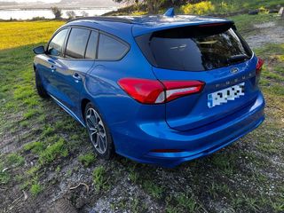 Ford Focus ST Line Ecoboost