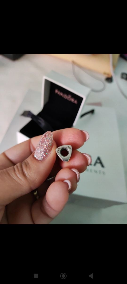 Lettera cubica Pandora T