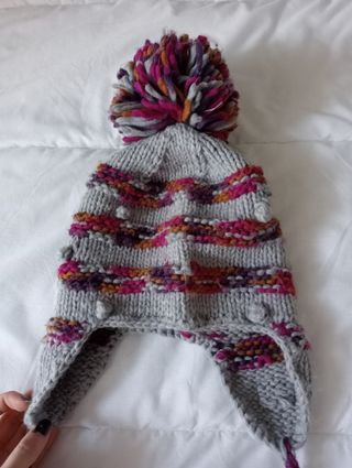 Gorro con orejeras 