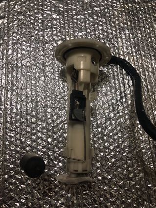 Bomba gasolina y inyector kymco