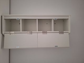 Colgador con almacenaje